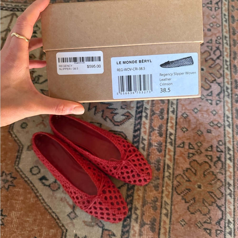 Le Monde Beryl - Regency Slipper, Crimson Woven Leather - Picture 7 of 7
